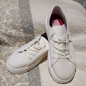 🩵 HEY DUDE 🩵 WHITE Sneakers Low-Top Design ~ Mens 12, Women's 13, EU 45